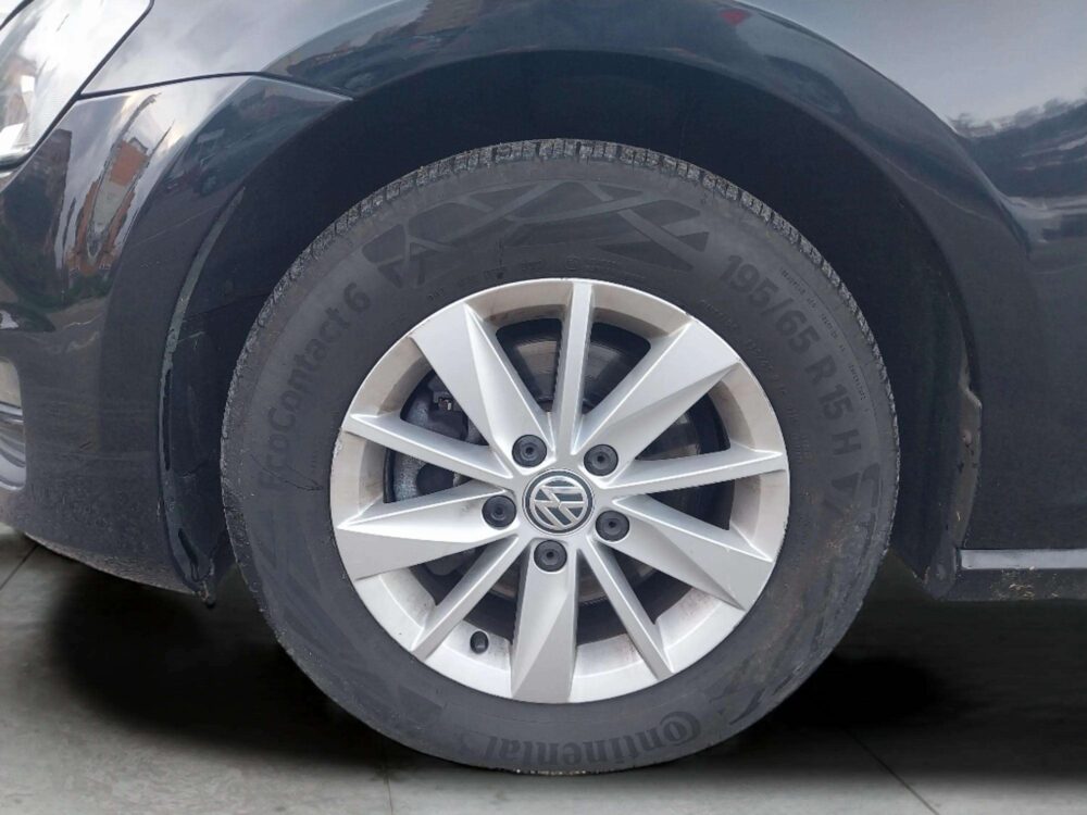 Volkswagen Golf VII  1.6 TDi  110 CV  Bluemotion