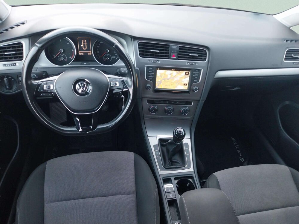 Volkswagen Golf VII  1.6 TDi  110 CV  Bluemotion