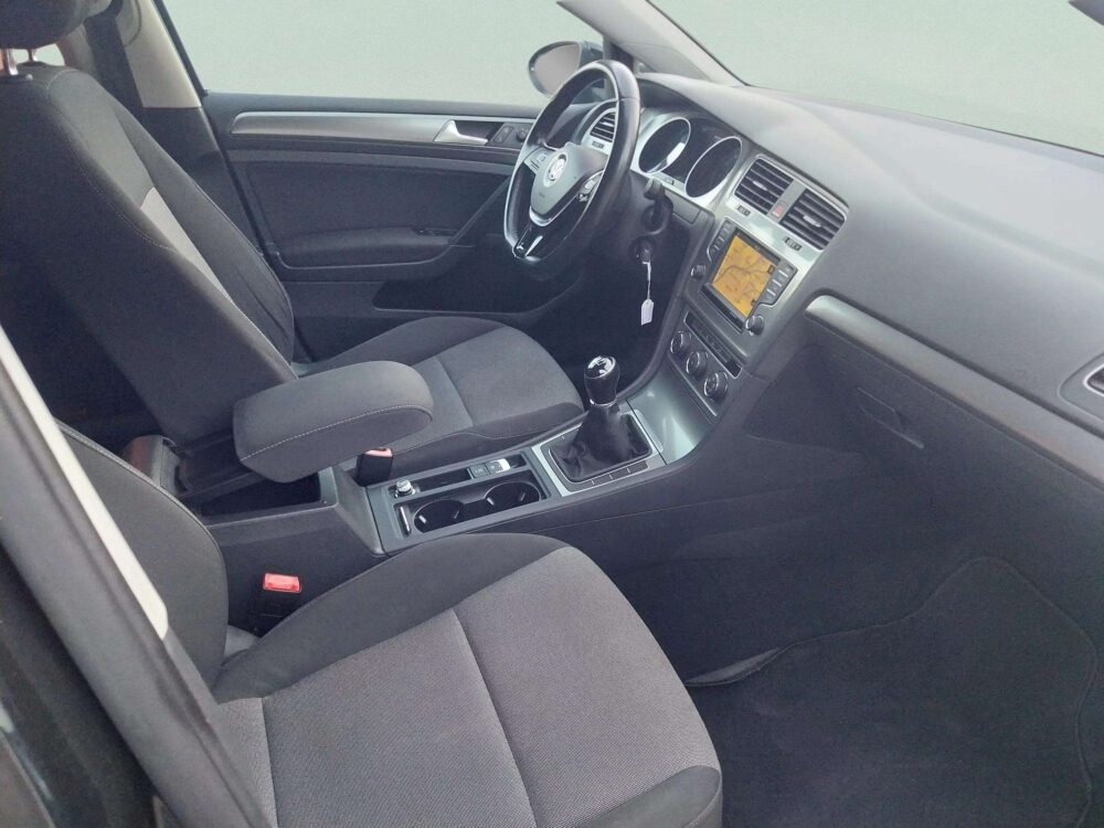 Volkswagen Golf VII  1.6 TDi  110 CV  Bluemotion
