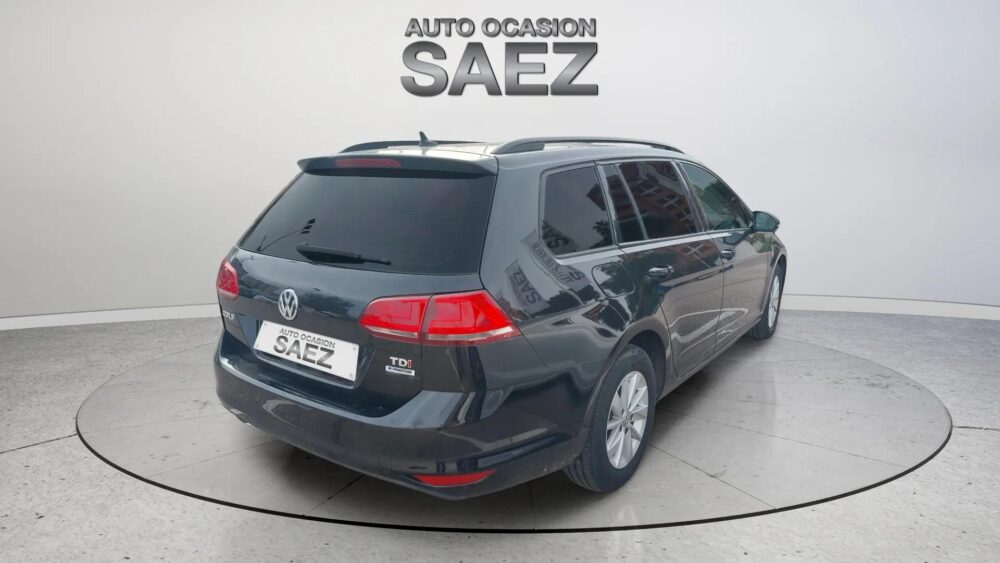 Volkswagen Golf VII  1.6 TDi  110 CV  Bluemotion