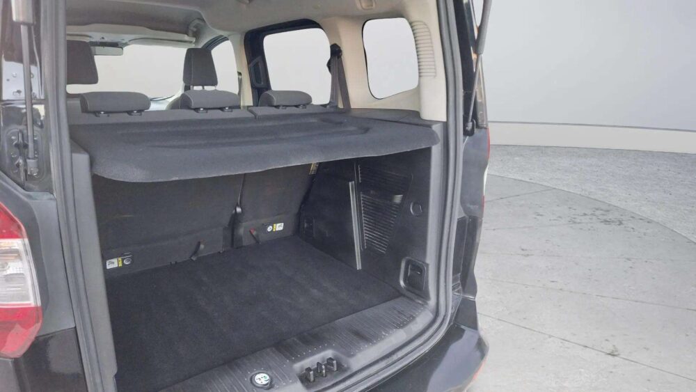 Ford Tourneo Courier  1.5 TDCi   95 CV  Doble pta lateral.