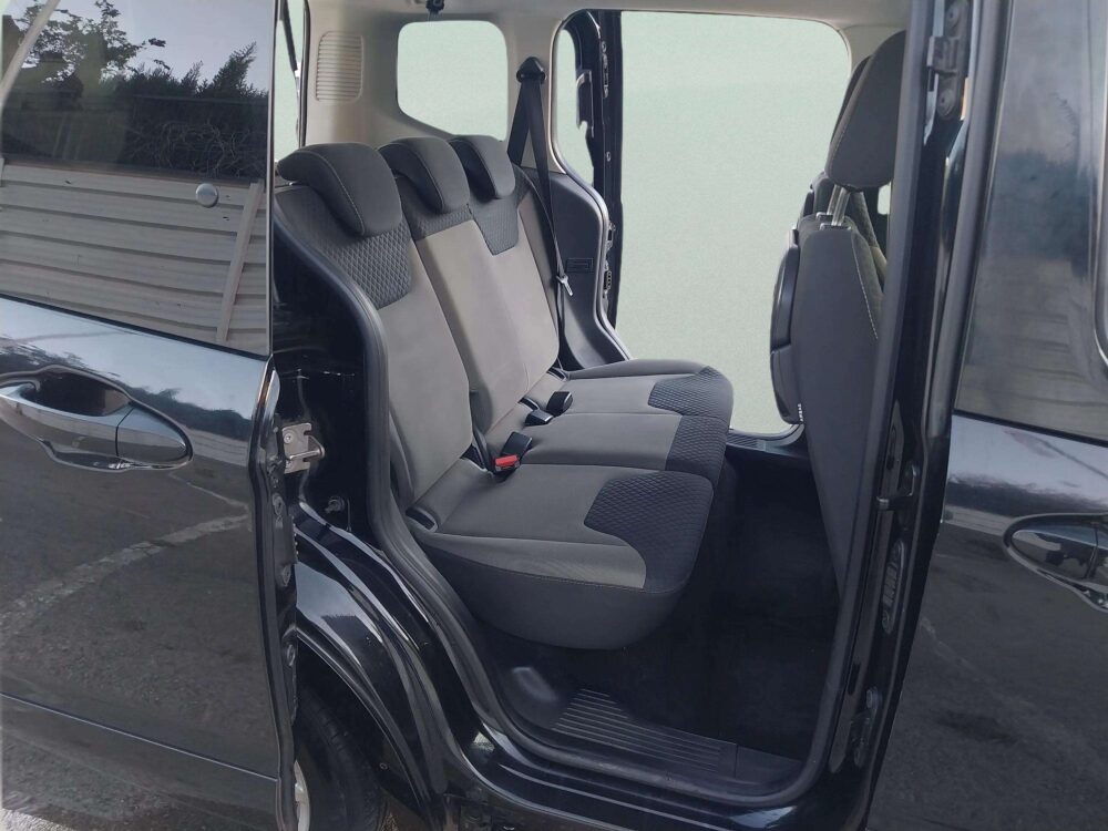 Ford Tourneo Courier  1.5 TDCi   95 CV  Doble pta lateral.