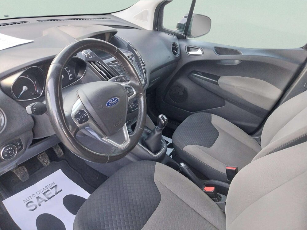 Ford Tourneo Courier  1.5 TDCi   95 CV  Doble pta lateral.