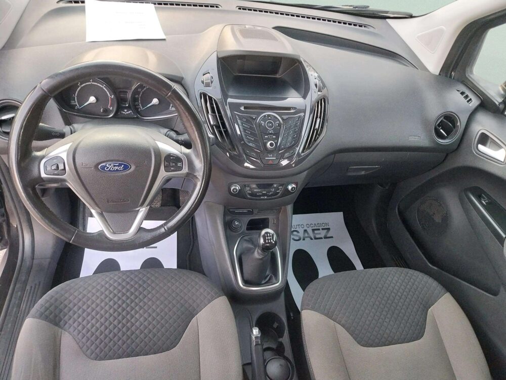 Ford Tourneo Courier  1.5 TDCi   95 CV  Doble pta lateral.