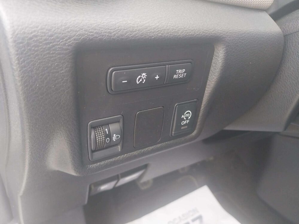 Nissan Micra 0.9 Acenta 90 CV