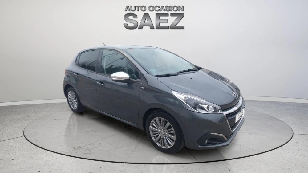 Peugeot 208 1.6 HDi  BLUE  Style 100 CV