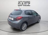 Peugeot 208 1.6 HDi  BLUE  Style 100 CV