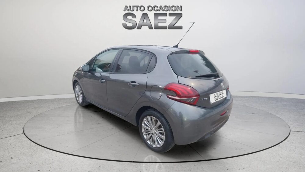 Peugeot 208 1.6 HDi  BLUE  Style 100 CV
