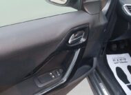 Peugeot 208 1.6 HDi  BLUE  Style 100 CV