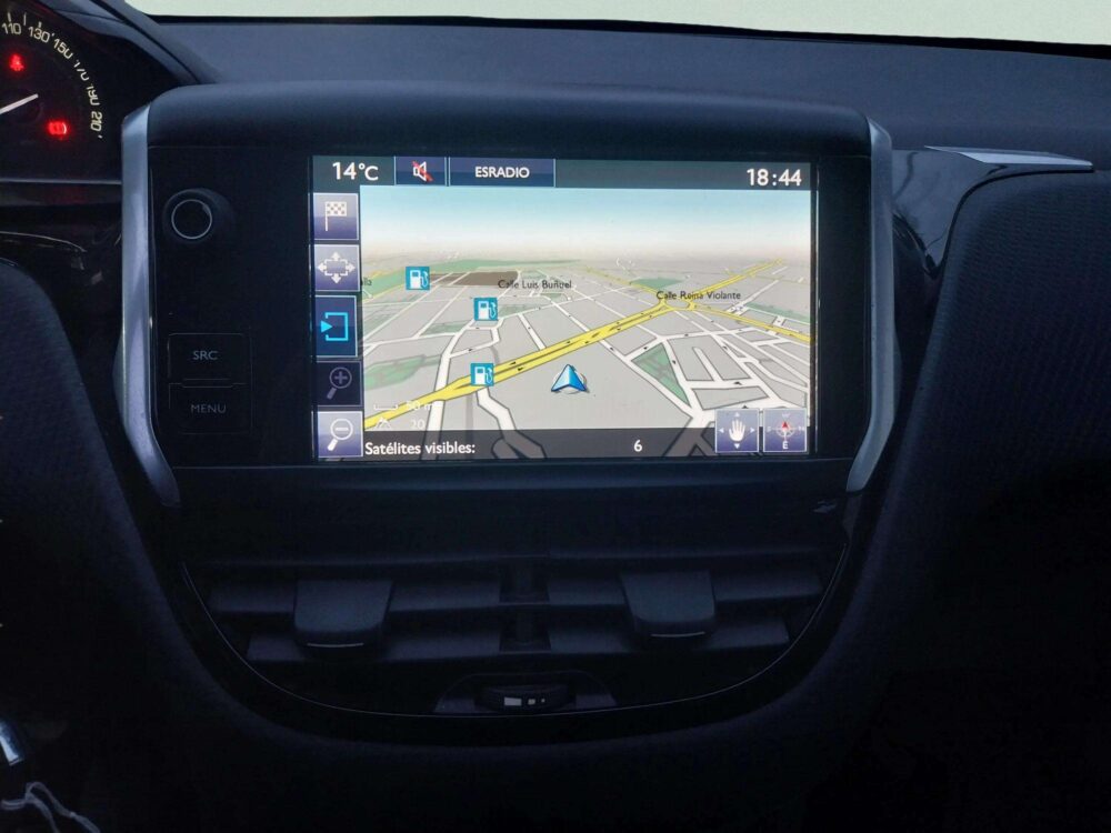 Peugeot 208 1.6 HDi  BLUE  Style 100 CV