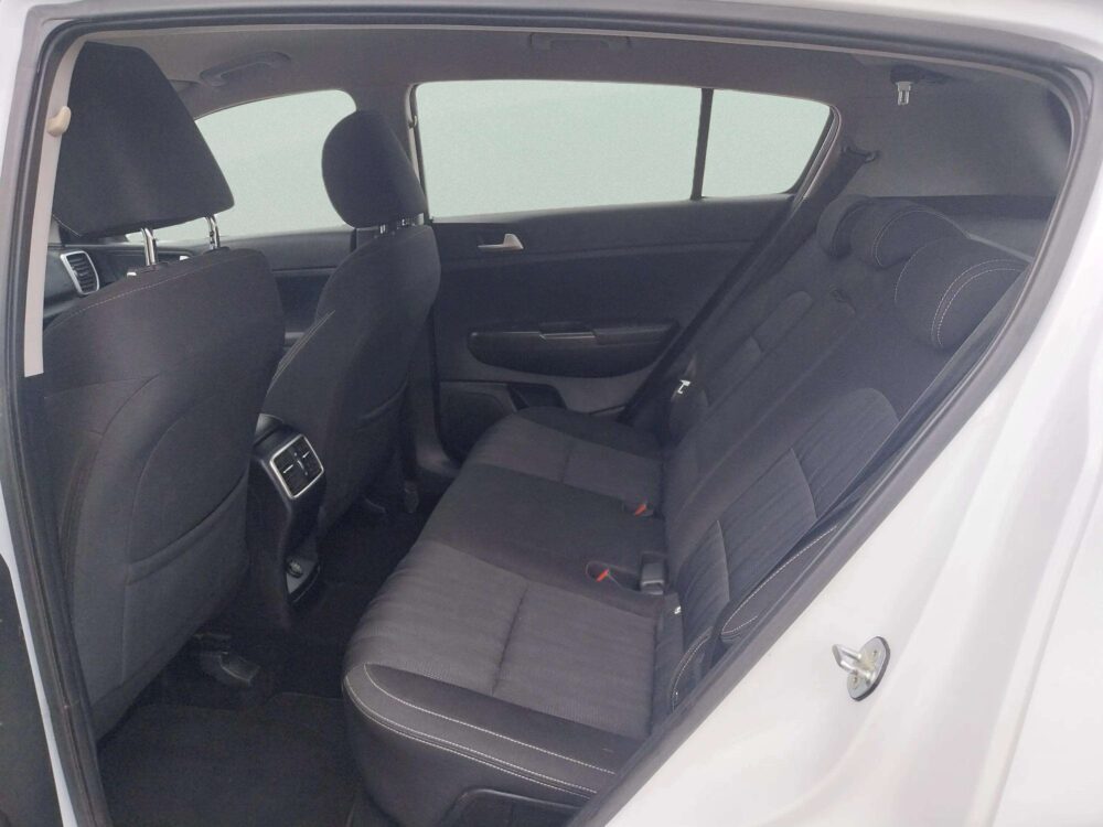 Kia Sportage 1.6 Híbrido Business  136 CV  4×4