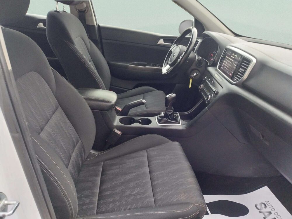 Kia Sportage 1.6 Híbrido Business  136 CV  4×4