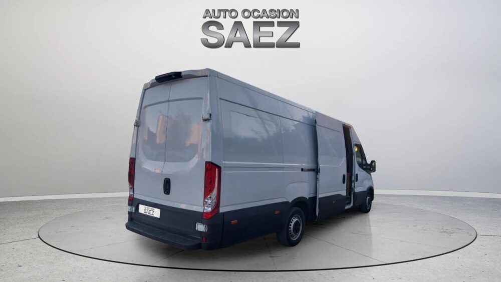 Iveco  35 S16  2.3D Automático