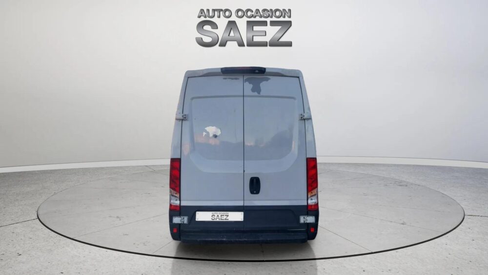 Iveco  35 S16  2.3D Automático