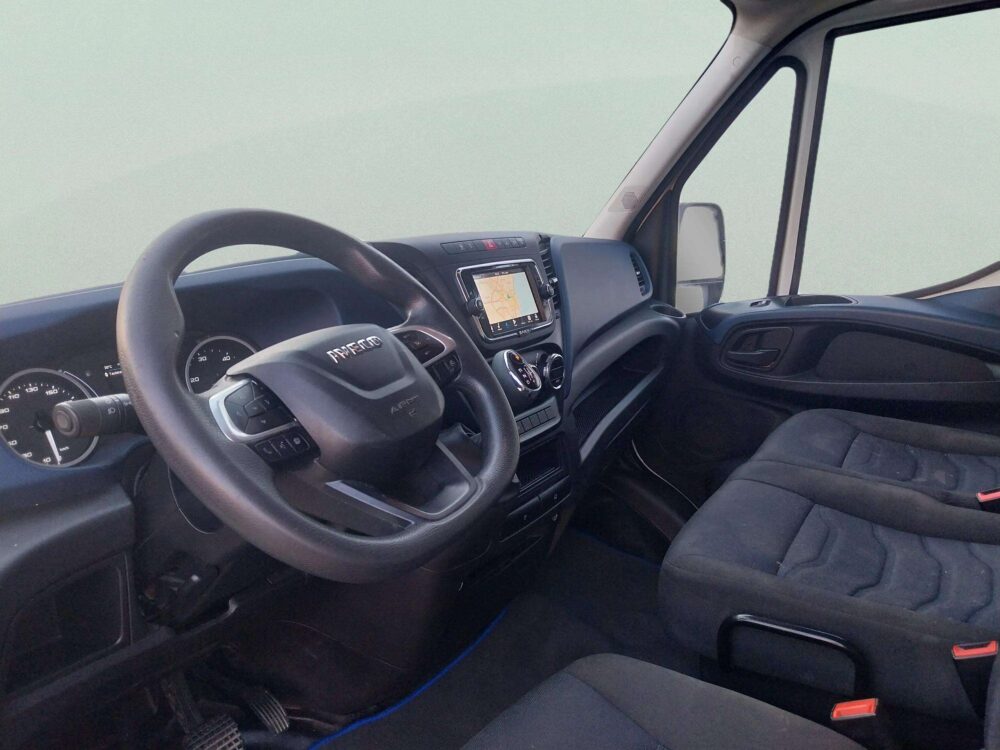 Iveco  35 S16  2.3D Automático