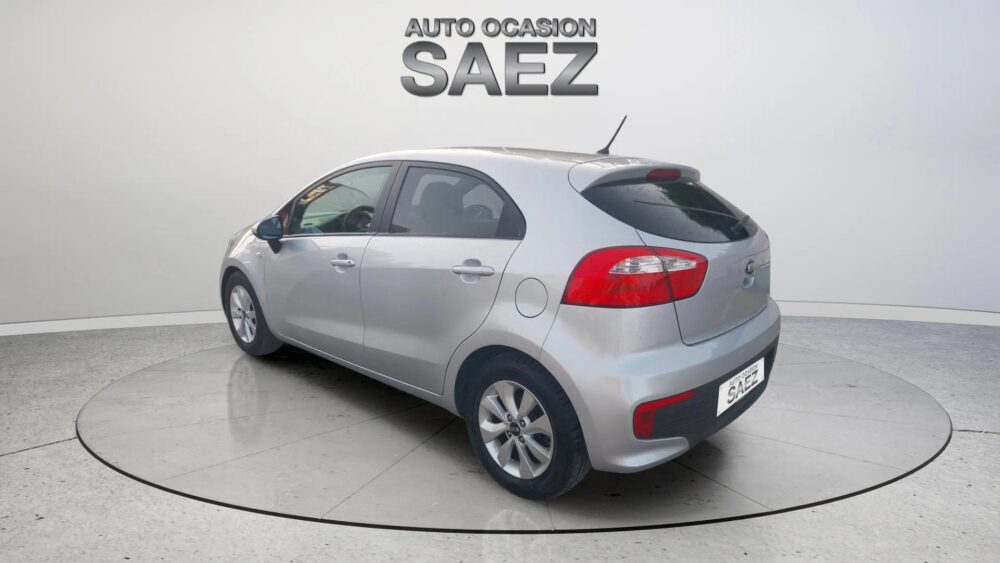 Kia Rio 1.2 CVVT Drive  84 CV