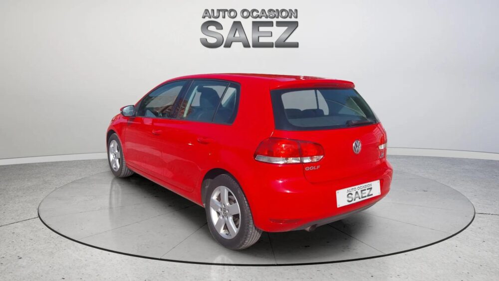 Volkswagen Golf 1.6 TDi  105 CV