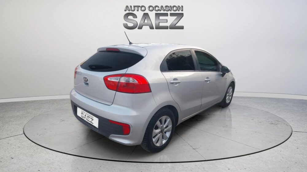Kia Rio 1.2 CVVT Drive  84 CV