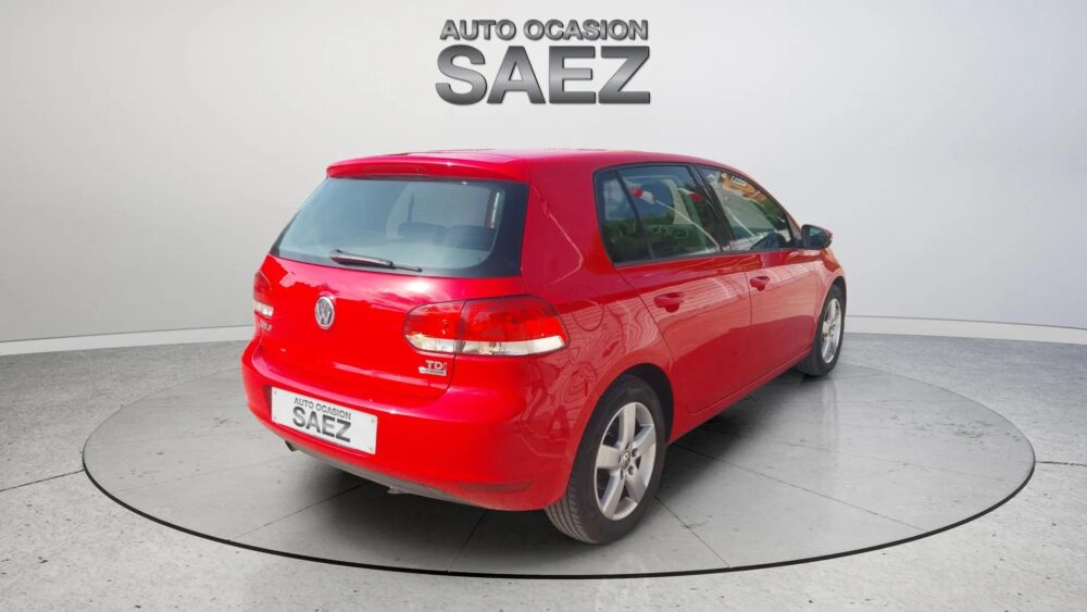 Volkswagen Golf 1.6 TDi  105 CV