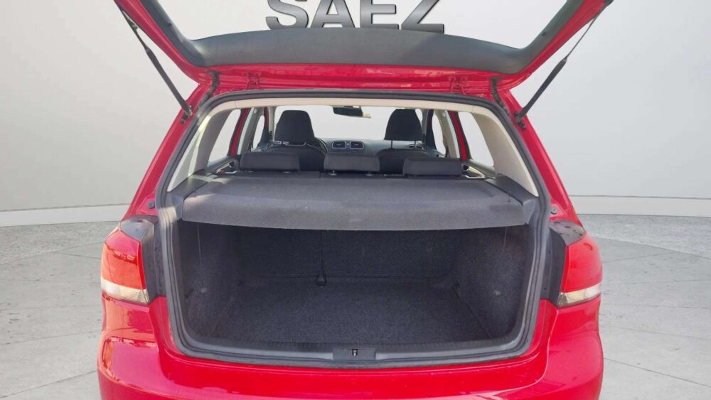 Volkswagen Golf 1.6 TDi  105 CV