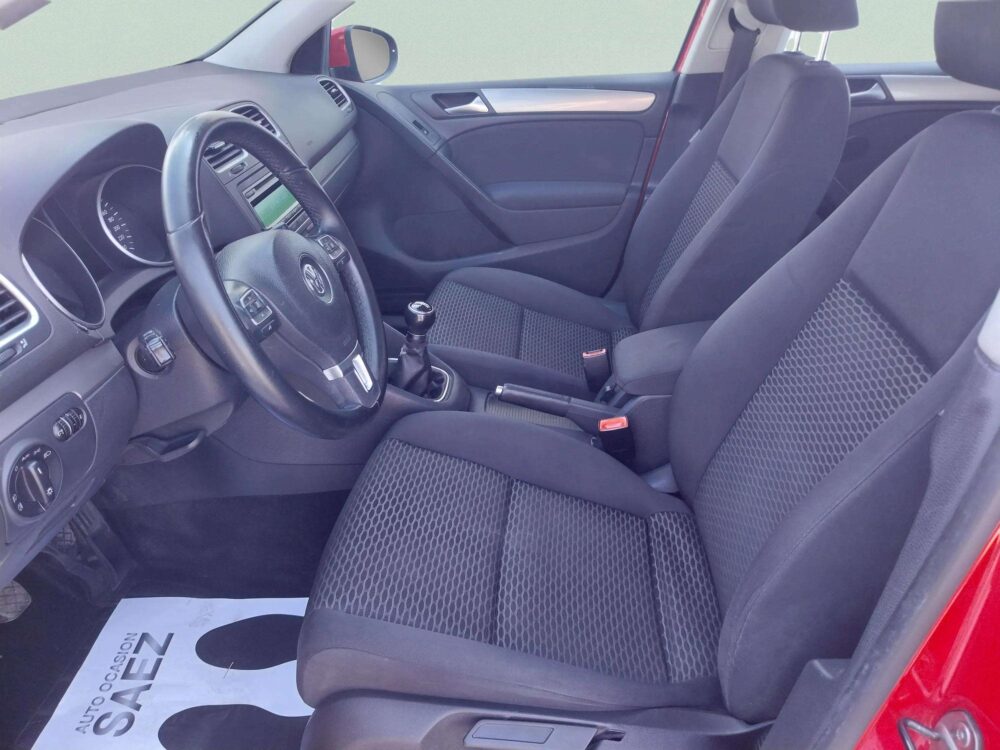 Volkswagen Golf 1.6 TDi  105 CV