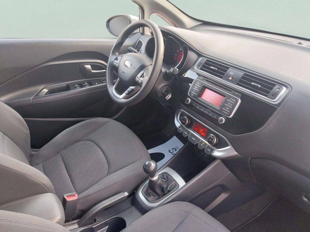 Kia Rio 1.2 CVVT Drive  84 CV