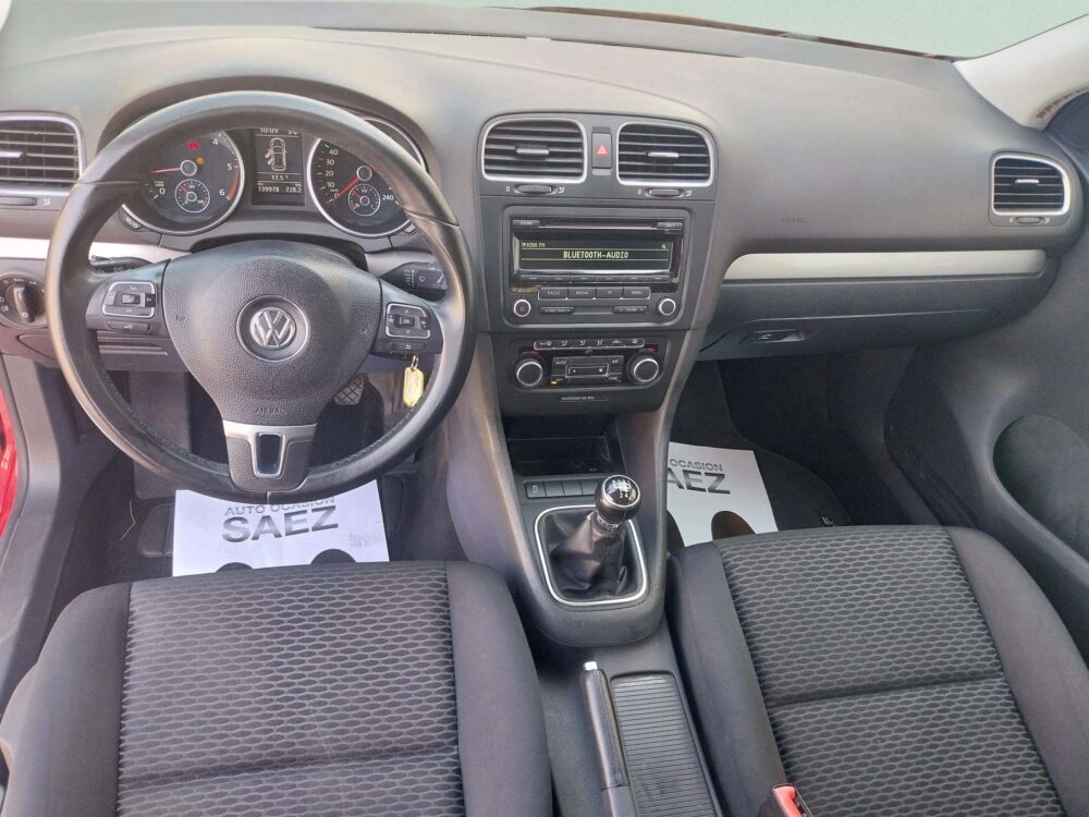 Volkswagen Golf 1.6 TDi  105 CV