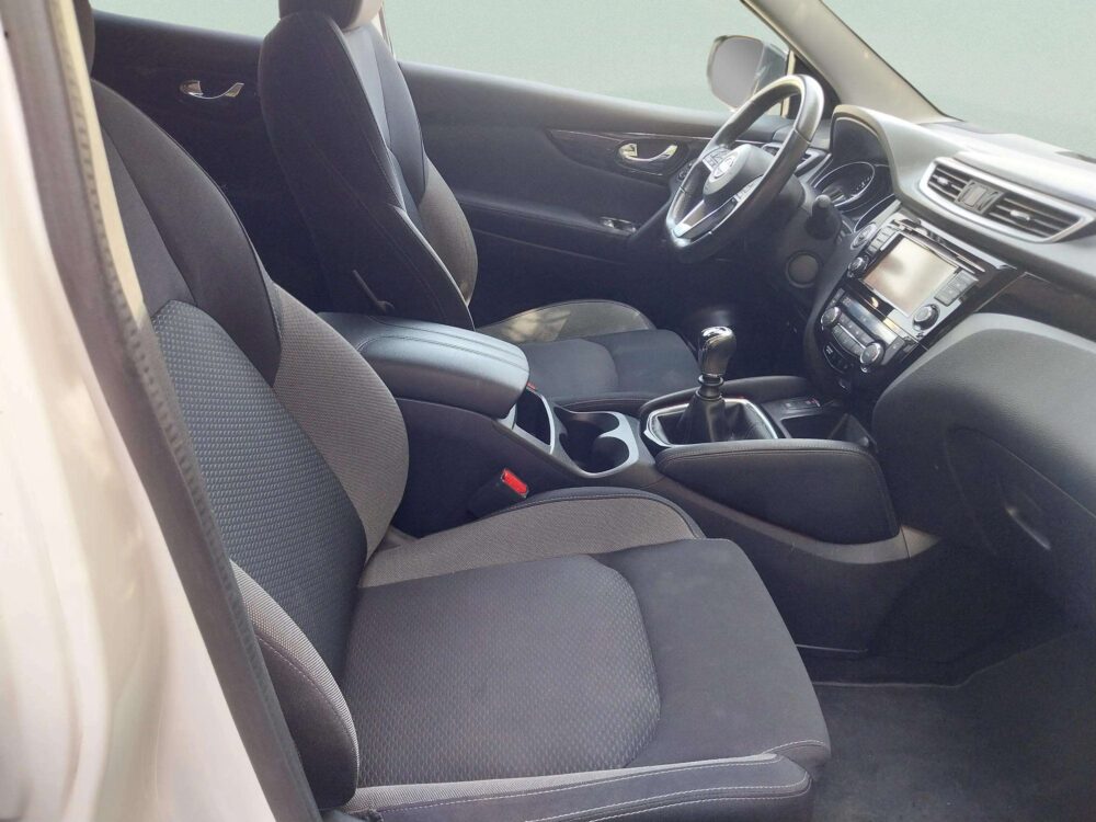 Nissan Qasqai  1.3 DIG-T  N-CONNECTA