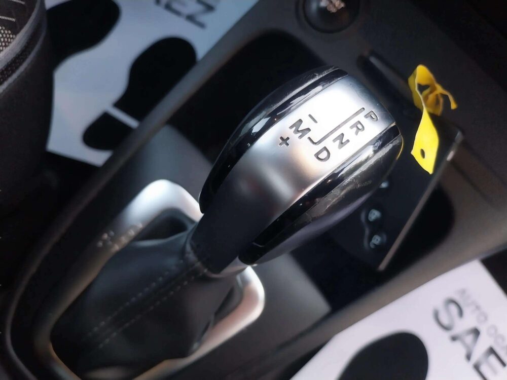Renault Captur 1.5 DCi  90 CV  Limited  Automático