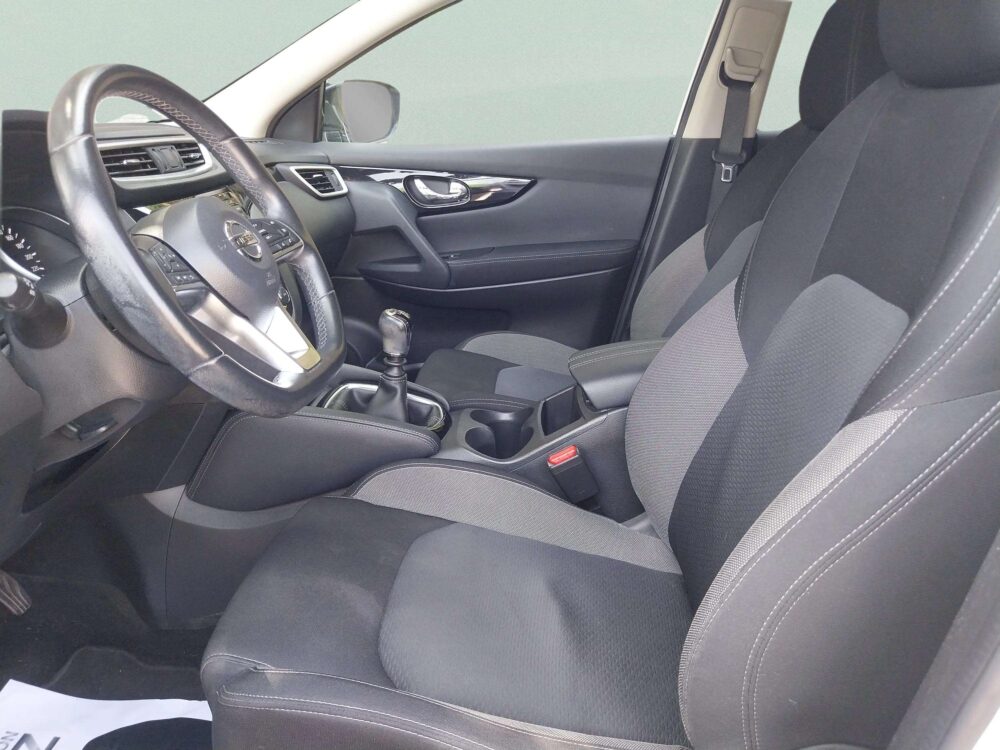 Nissan Qasqai  1.3 DIG-T  N-CONNECTA
