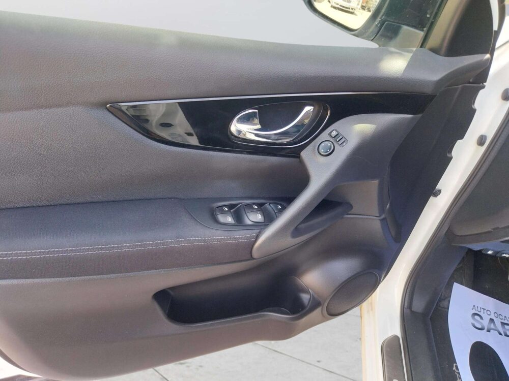 Nissan Qasqai  1.3 DIG-T  N-CONNECTA