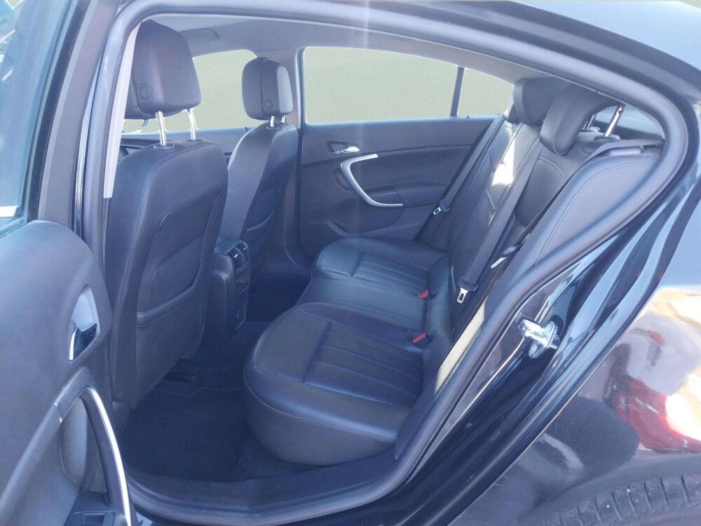 Opel Insignia  2.0 CDTi  136 CV Limousine