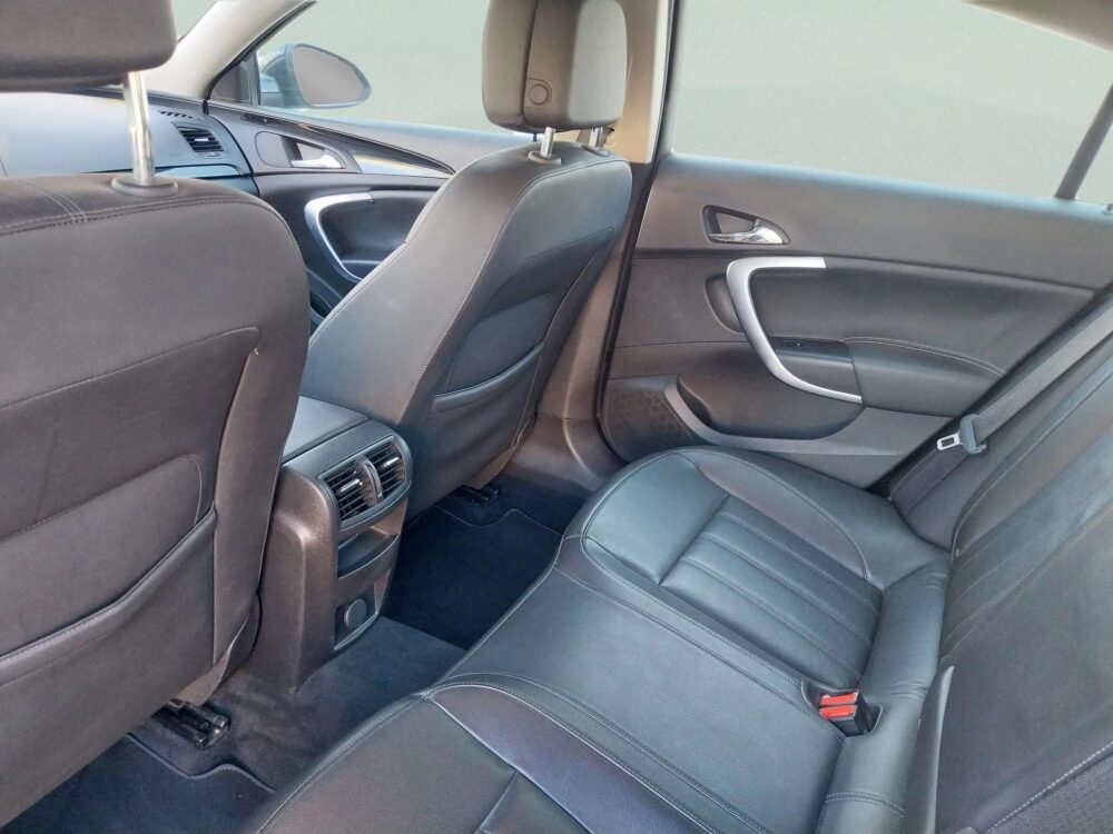 Opel Insignia  2.0 CDTi  136 CV Limousine