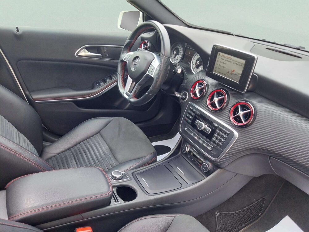 Mercedes A 250 AMG  210 CV