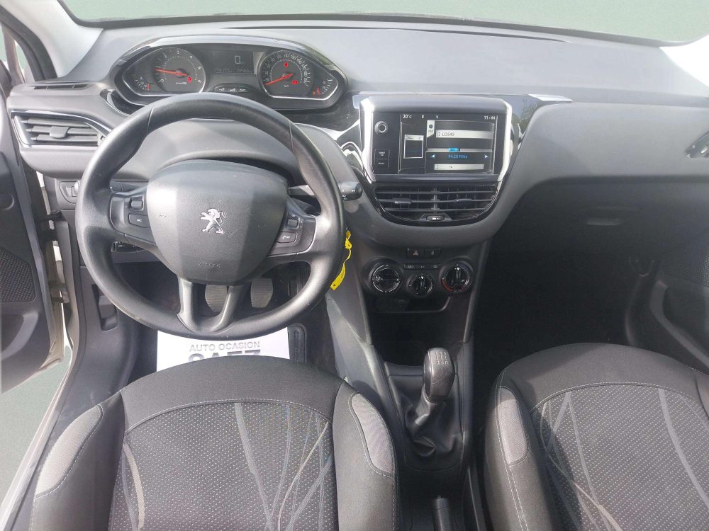 Peugeot  208 1.4 HDi  70 CV