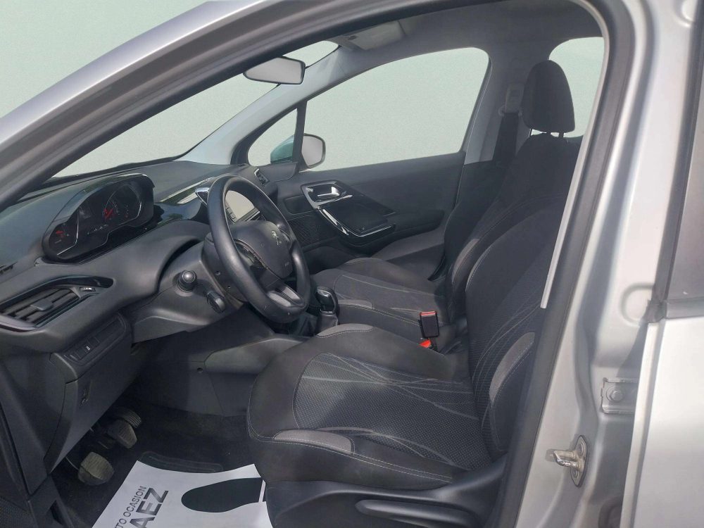 Peugeot  208 1.4 HDi  70 CV