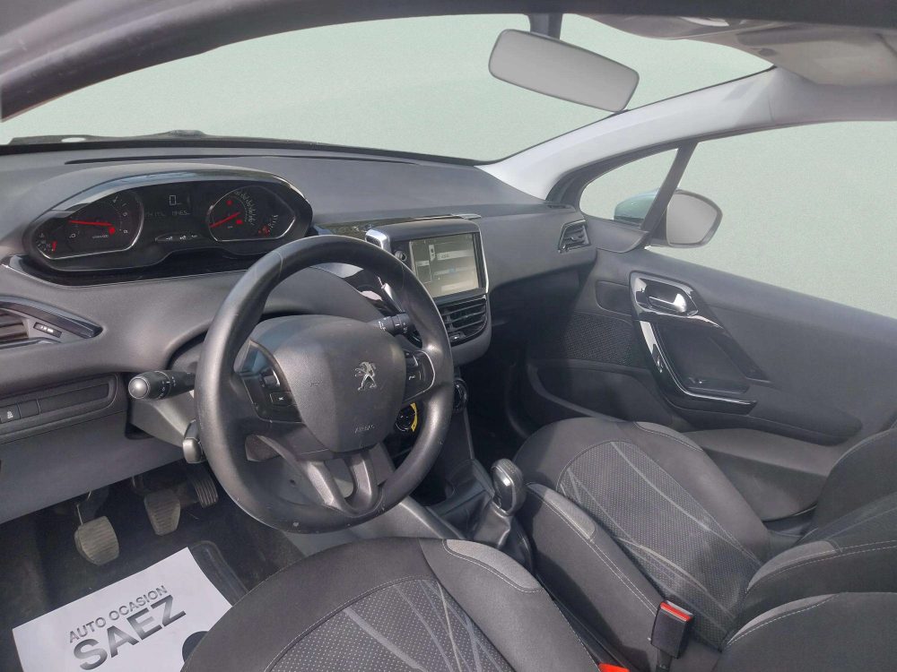Peugeot  208 1.4 HDi  70 CV