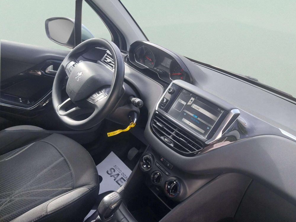 Peugeot  208 1.4 HDi  70 CV